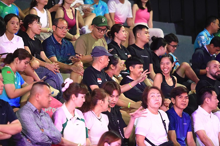 Các tay vợt hàng đầu thế giới trổ tài trước đông đảo người hâm mộ