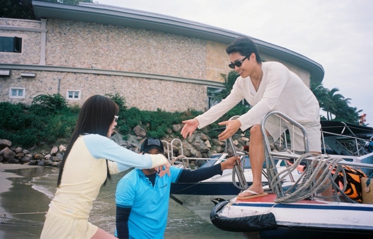 Tăng Duy Tân, Bích Phương sánh đôi - 6