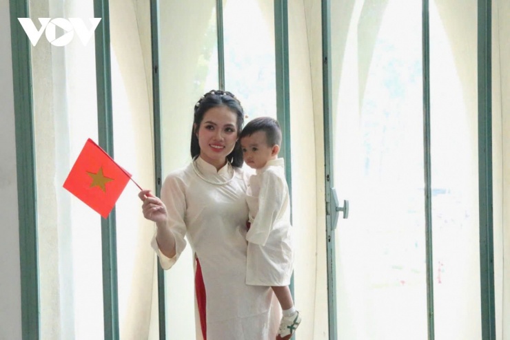 Với nhiều người, mỗi lần trở lại dinh Độc Lập là một lần lắng sâu vào ký ức dân tộc.