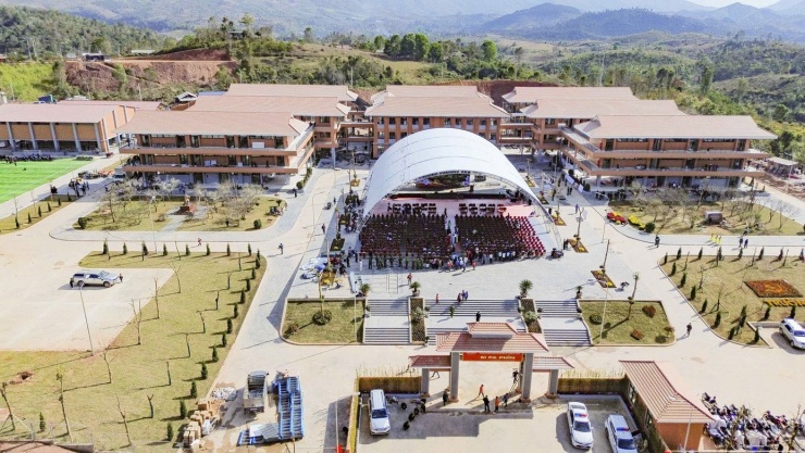 Cận cảnh trường học hiện đại bậc nhất vùng biên giới Điện Biên sắp khánh thành - 16