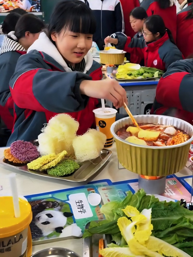 Một kỷ niệm khó quên dành cho các bạn học sinh.