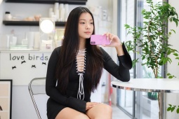 iPhone làm chủ cuộc chơi smartphone 2025, Galaxy S25 Ultra sắm vai “kép phụ”