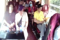 Không thắt dây an toàn trên xe khách, cả tài xế và hành khách đều bị xử phạt