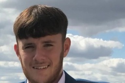 Triệu chứng nguy hiểm bị bỏ qua, chàng trai 20 tuổi tử vong vì 'vi khuẩn ăn thịt người'