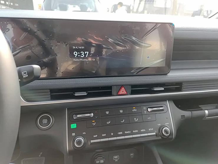 Hyundai Stargazer 2026 bất ngờ xuất hiện tại khuôn viên nhà máy ở Việt Nam - 5