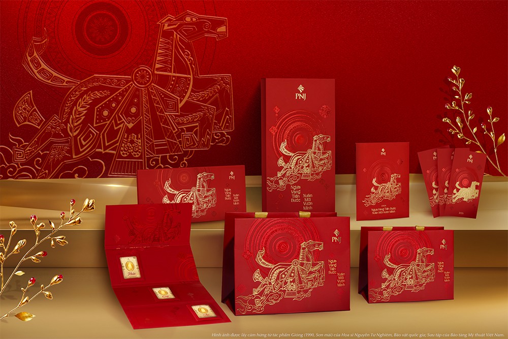 Thiết kế được ứng dụng vào nhiều “điểm chạm” khác nhau giúp lan tỏa câu chuyện văn hóa mà PNJ gửi gắm. Ảnh: PNJ.