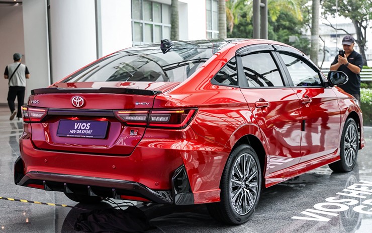 Toyota Vios Hybrid 2026 tiếp tục "phủ sóng" Đông Nam Á, đợi ngày về Việt Nam - 5
