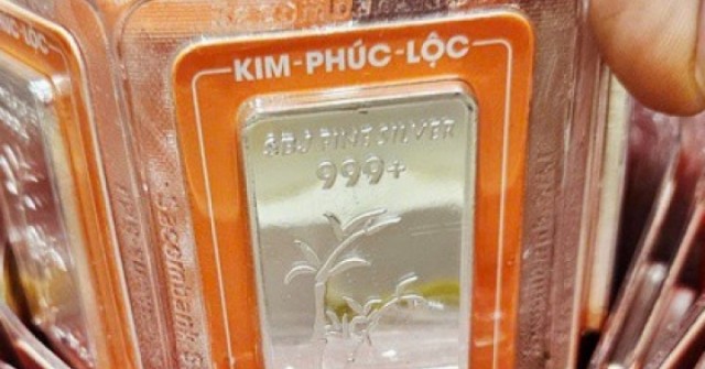 Giá bạc hôm nay 30-1: Rớt thẳng đứng