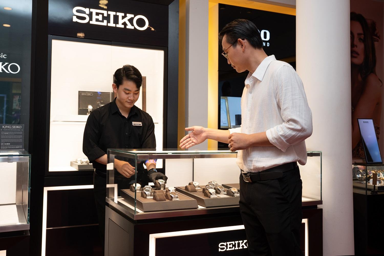 Cửa hàng Đồng Hồ Hải Triều - Điểm mua uy tín được khách hàng lựa chọn