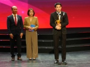 Đình Bắc và "trai tài gái sắc" bắn súng vỡ oà nhận "Oscar thể thao Việt Nam"