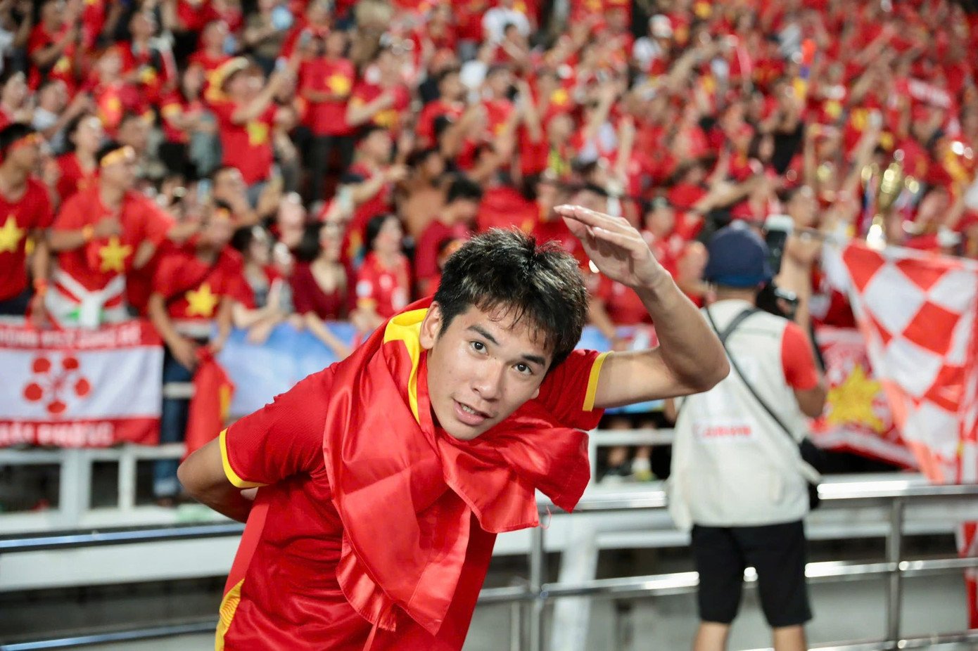 Một cầu thủ U23 Việt Nam từng cùng ra sân với thủ môn Bùi Tiến Dũng 8 năm trước - 5