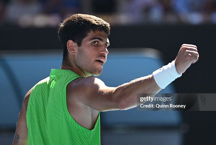 Alcaraz tỏ ra quá bản lĩnh