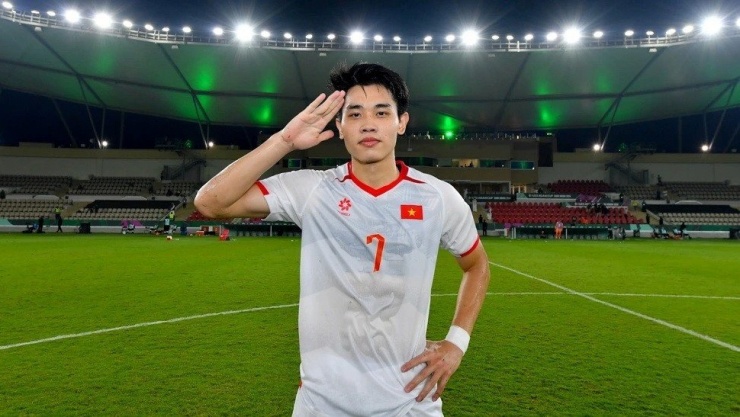 Đình Bắc vượt xa Li Hao, thắng giải ‘Cầu thủ ấn tượng nhất U23 châu Á 2026’ - 1