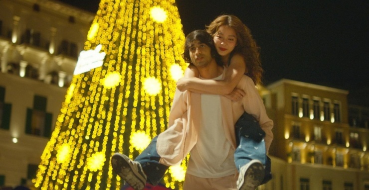 Chuyện tình xuyên biên giới được xây dựng thiếu đặc sắc, khó hút khán giả ra rạp.