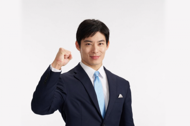 Thống đốc trẻ nhất Nhật Bản gây sốt vì ngoại hình điển trai