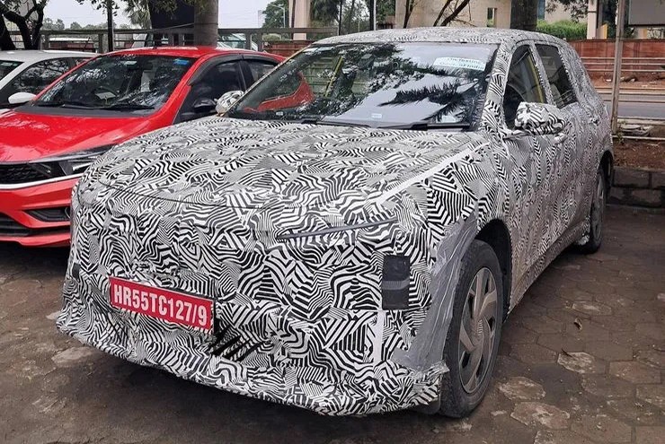 VinFast Limo Green lộ diện gặp chạy thử tại Ấn Độ với lớp ngụy trang