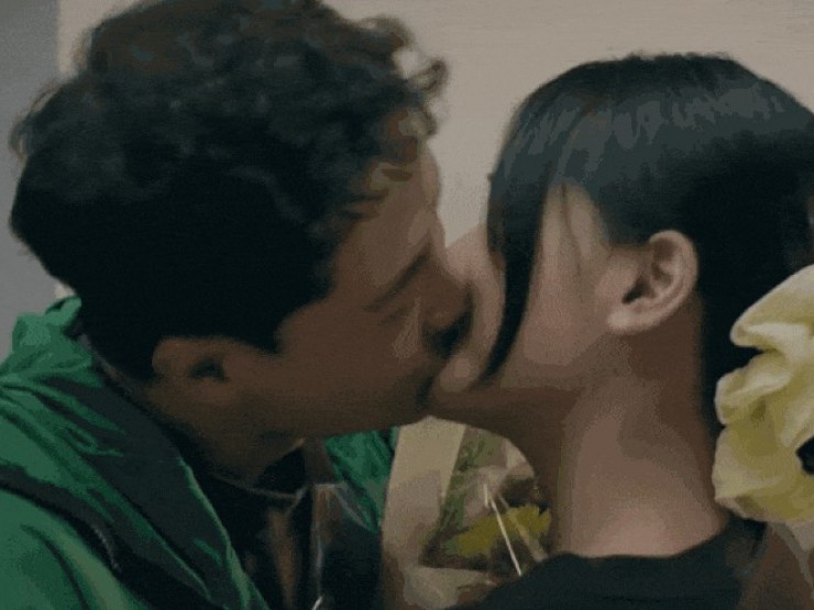 Bội thực vì quá nhiều cảnh hôn của Thanh Sơn