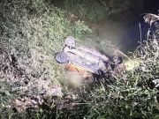 Ô tô lao xuống suối khiến 4 người thương vong