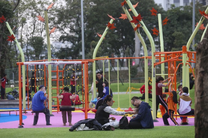 Công viên ở Hà Nội sau chỉnh trang. Công viên Cầu Giấy. Ảnh: Phạm Chiểu