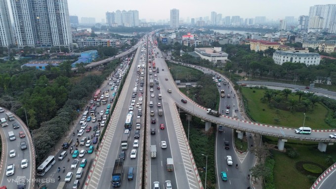 Vành đai 3 trên cao và lối vào cao tốc Pháp Vân - Cầu Giẽ. Ảnh: Phạm Chiểu