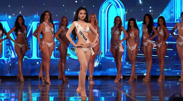 Sắc vóc Thu Ngân khi diện bikini.