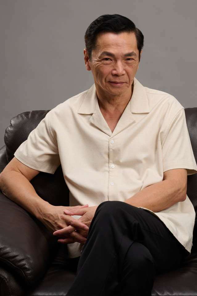 NSND Trung Anh cho anh, bí quyết để anh tạo sức nặng cho nhân vật chính là tìm chìa khóa, dán cho nhân vật "chiếc tem". (Ảnh: FBNV)