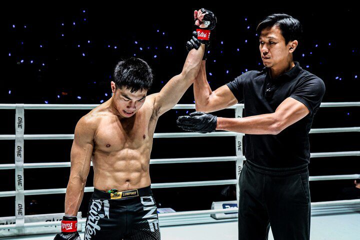 Viet Anh Do thắng 2 trận liên tiếp ở ONE Friday Fights đều bằng những cú đấm knock out.