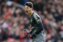 MU hướng tới chiến thắng thứ 3 liên tiếp: "Người nhện" Lammens là điểm tựa