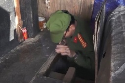 Cảnh sát đột kích hầm trú ẩn của băng ma túy ở Khu kinh tế Dung Quất