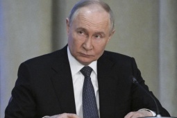 Ông Putin gặp quan chức an ninh Iran khi Mỹ cảnh báo hành động quân sự