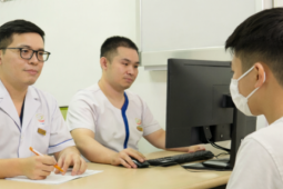 Đau "vùng kín" hai ngày, thiếu niên 14 tuổi phải cắt bỏ tinh hoàn