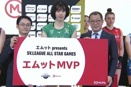 Vang dội Thanh Thuý vượt dàn sao bóng chuyền quốc tế, đoạt giải hay nhất tại Nhật Bản