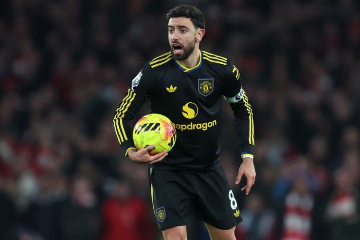 Carrick xác nhận tin dữ về Dorgu, lên tiếng về tương lai của Fernandes - 2