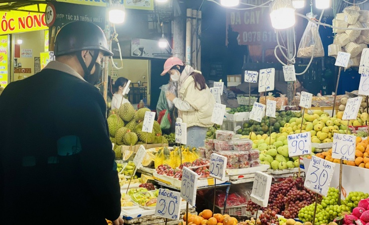 Cam sành được nhiều người tiêu dùng ưa chuộng vì có hương vị thơm ngon, giá thành lại phải chăng.