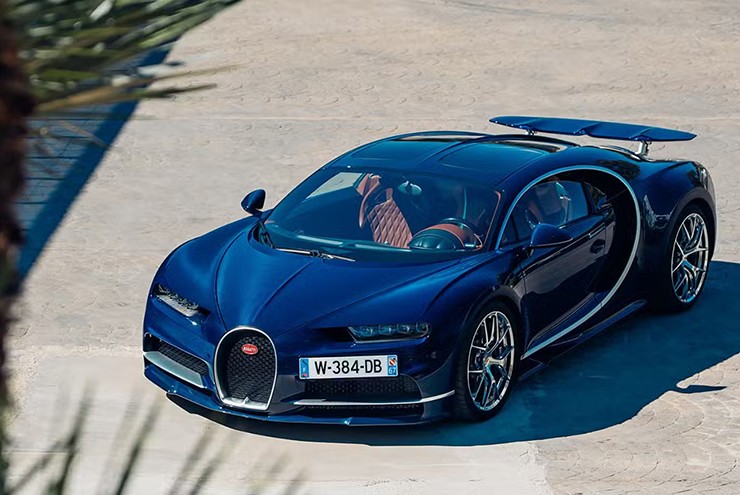Độc lạ mẫu siêu xe Bugatti Chiron chạy hơn 175.000 km