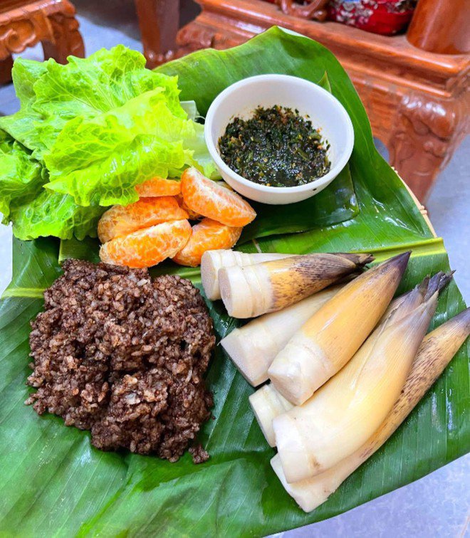 Măng vầu vào mùa, giá cao nhưng vẫn ‘đắt khách’ - 4