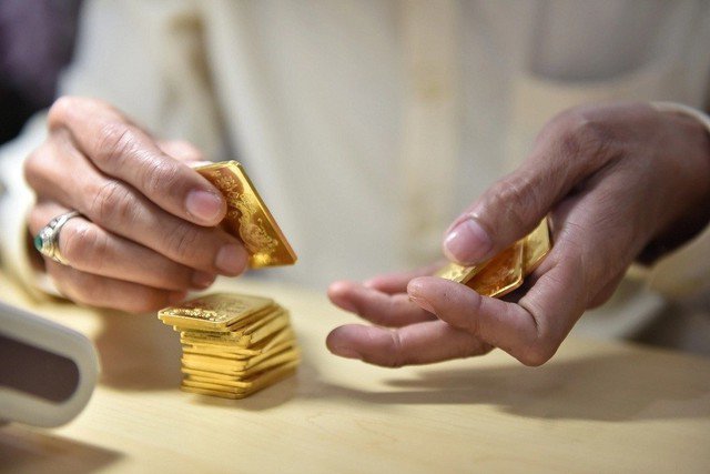 Giá vàng liên tục diễn biến bất ngờ.