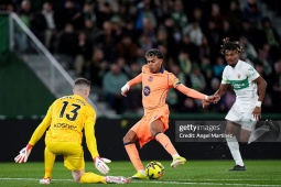 Video bóng đá Elche - Barcelona: Yamal mở điểm, Rashford ấn định (La Liga)