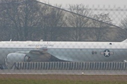 Vũ khí chủ lực của Mỹ áp sát, Iran "không còn nhiều thời gian"?