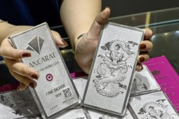 Giá bạc hôm nay 1/2/2026: Bạc thỏi lập đỉnh lịch sử rồi giảm sốc 36 triệu/kg