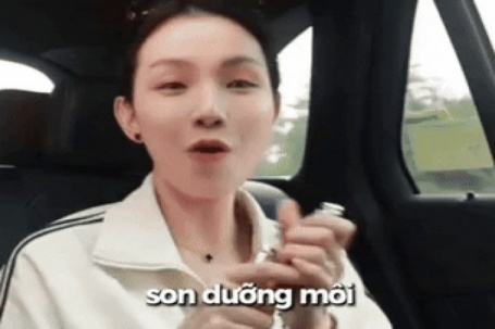 4 món mỹ phẩm 'đi đâu cũng mang theo' của Hoa hậu Thùy Lâm