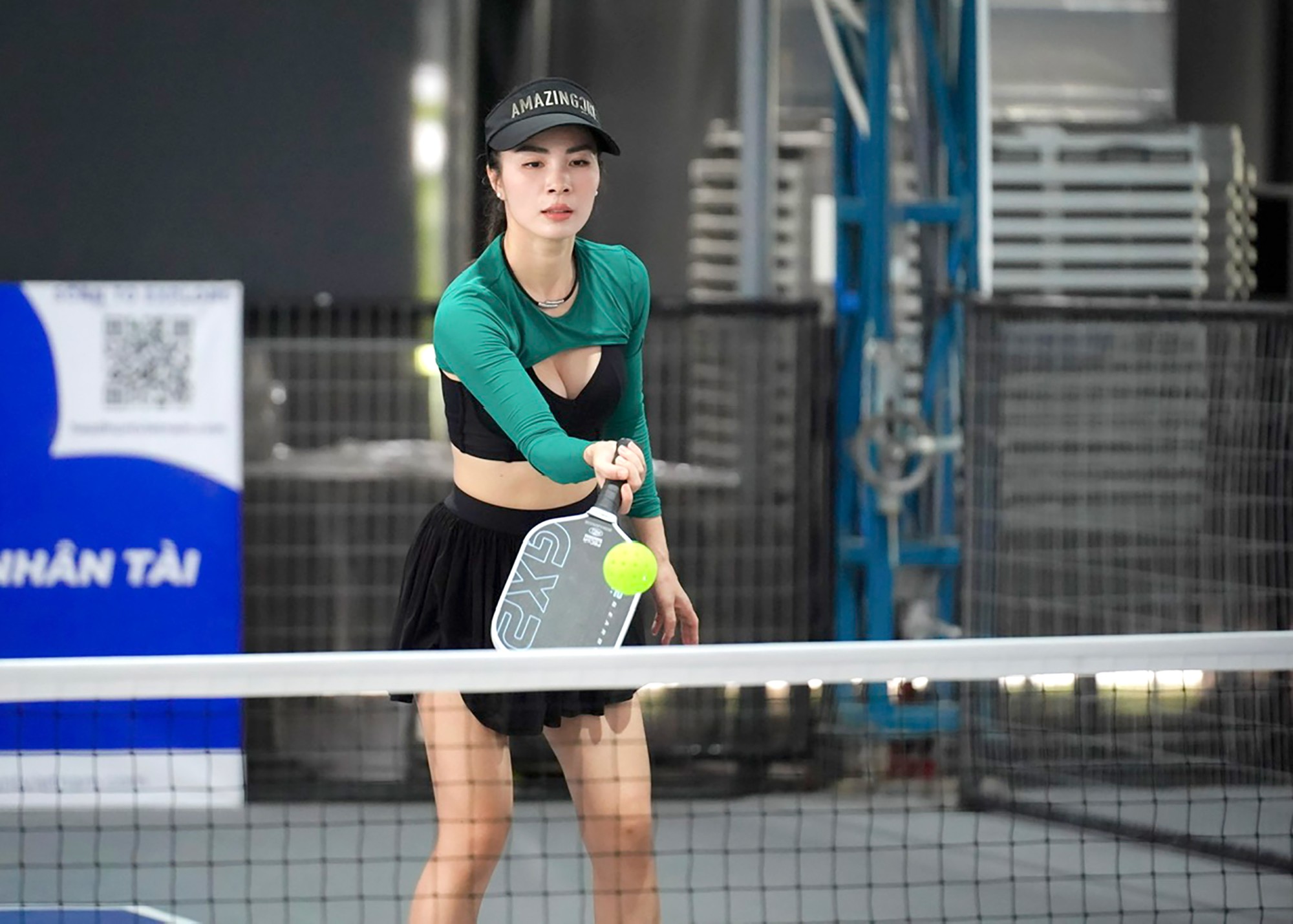 Tuy nhiên mới đây, người đẹp này đã bất ngờ gặp chấn thương tay trong một giải đấu. Điều này khiến cô phải hủy toàn bộ các giải đấu cận Tết, rời xa sân pickleball khoảng gần 2 tháng để hồi phục.