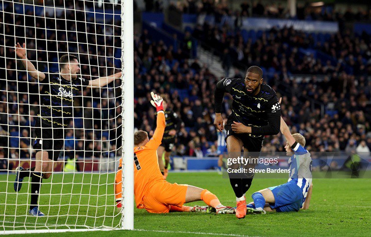 Beto vào sân từ ghế dự bị và ghi bàn gỡ hòa cho Everton&nbsp;ở phút 90+7