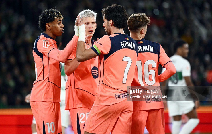 Barcelona gia tăng lợi thế trong cuộc đua vô địch&nbsp;La Liga trước Real Madrid