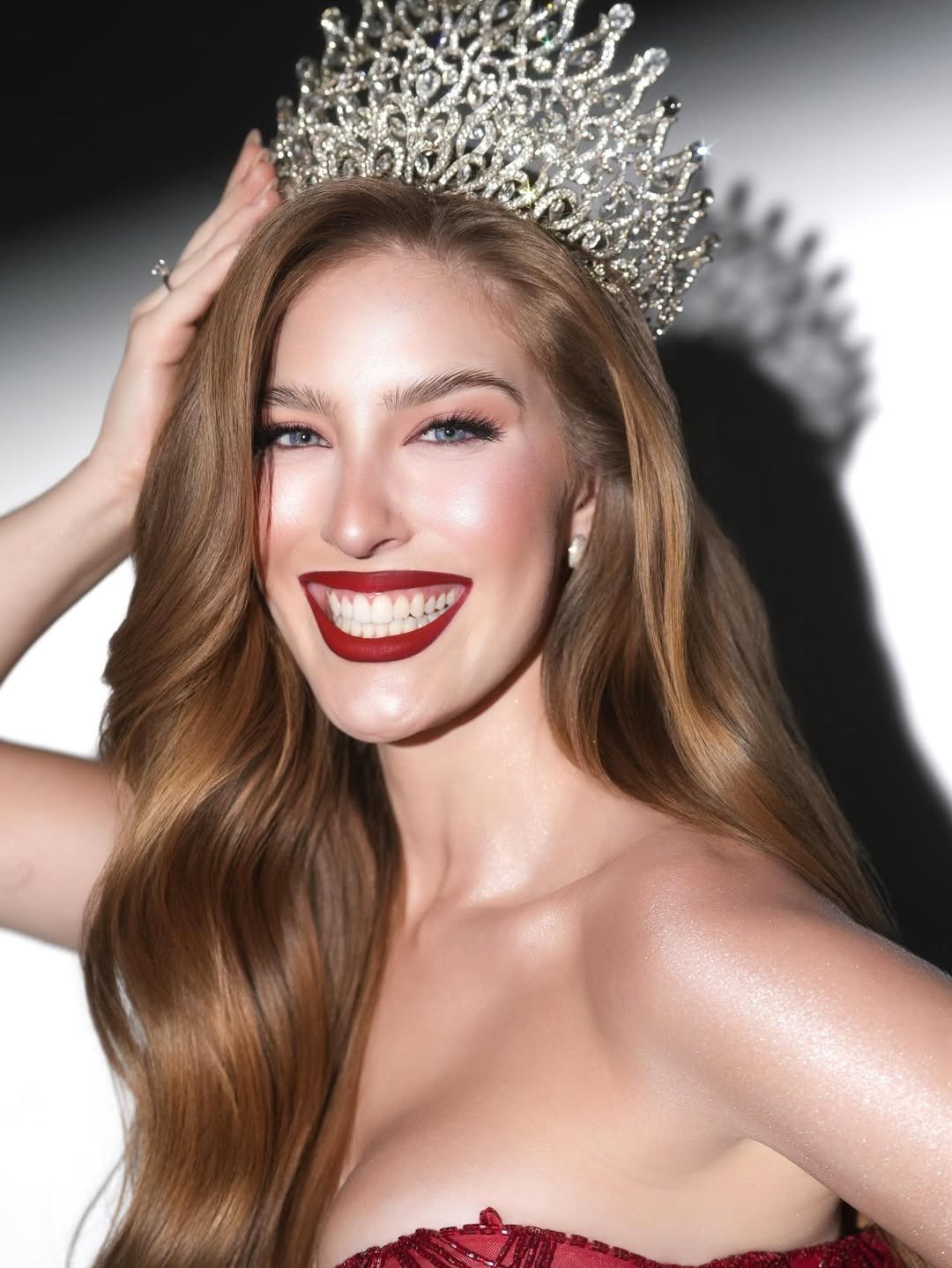 Chung kết cuộc thi Miss Brasil Mundo 2026 đã diễn ra ngày 31/1 với chiến thắng thuộc về người đẹp Gabriela Botelho. Cô giành quyền đại diện Brazil tham dự Hoa hậu Thế giới 2026 dự kiến tổ chức ở Ấn Độ.