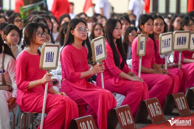 Học sinh Hà Nội trong lễ khai giảng năm học mới 2025-2026. 