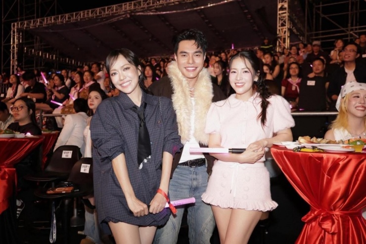 Từ trái qua gồm Diệu Nhi, Lê Dương Bảo Lâm, Puka.