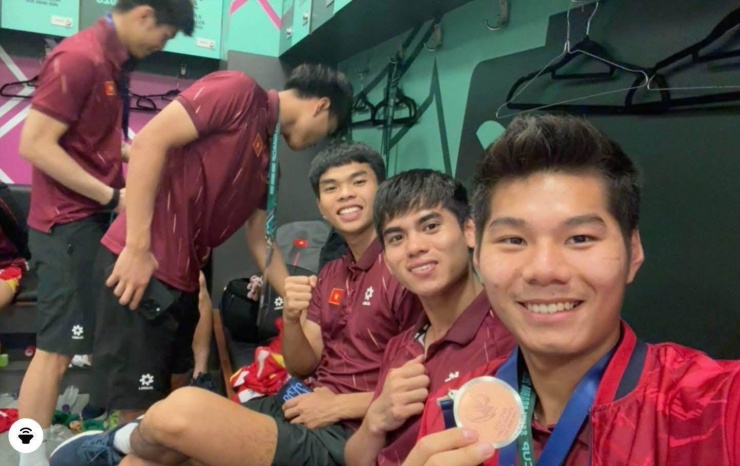 Tấm HCĐ U23 châu Á vừa qua là lời
chào đẹp của đội trưởng U23 Việt Nam với các giải lứa U của
mình.