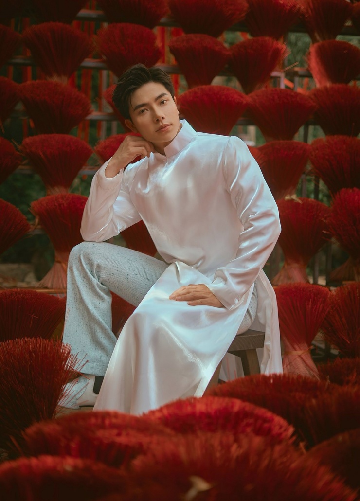 Ảnh sao 2/2: Hồng Vân hội ngộ hai danh hài Hoài Linh, Xuân Hinh - 7