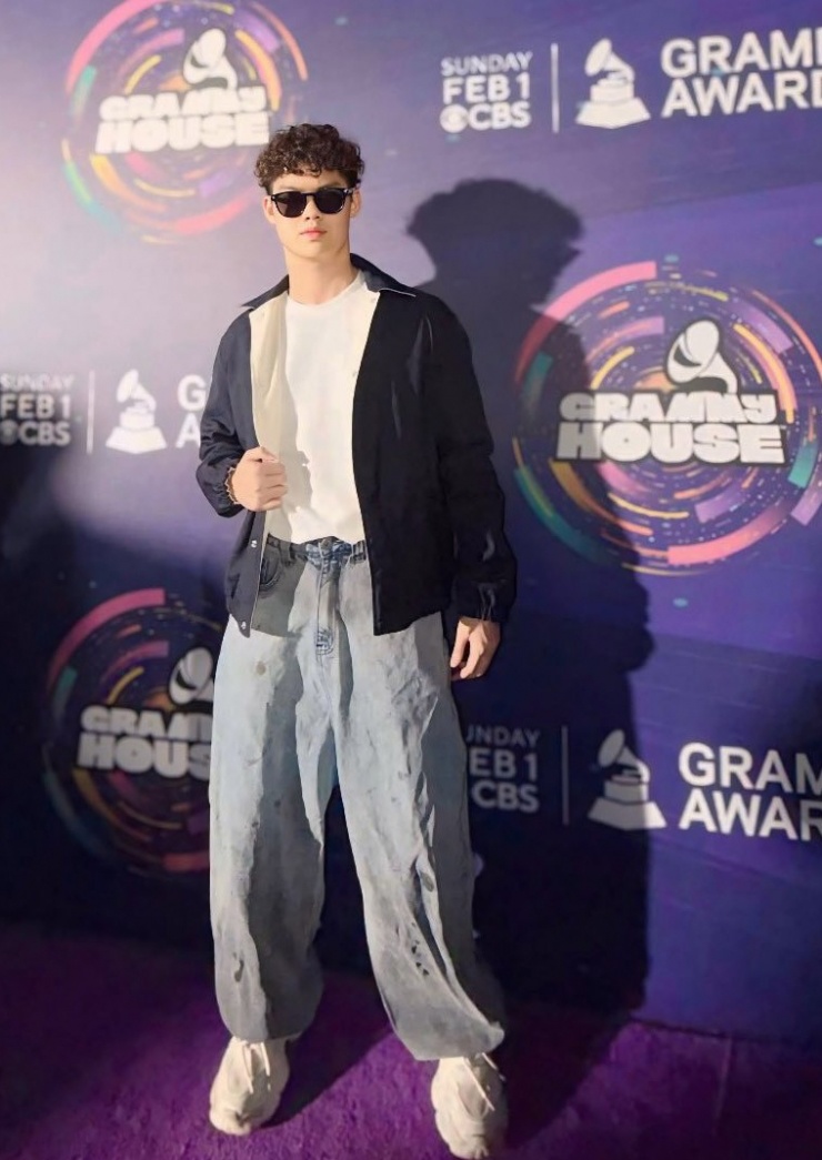 Ảnh sao 2/2: Hồng Vân hội ngộ hai danh hài Hoài Linh, Xuân Hinh - 8